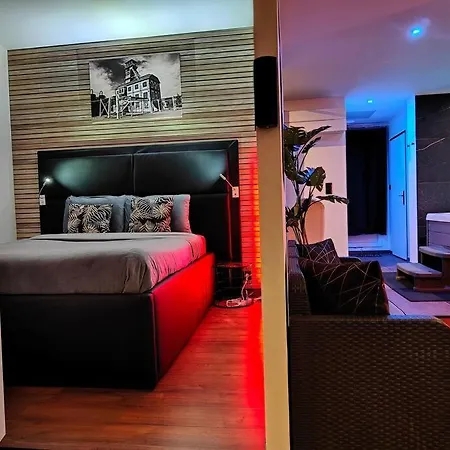 Apartment Le Loft : Jacuzzi - Sauna - Hammam