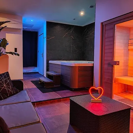 Le Loft : Jacuzzi - Sauna - Hammam * Lens